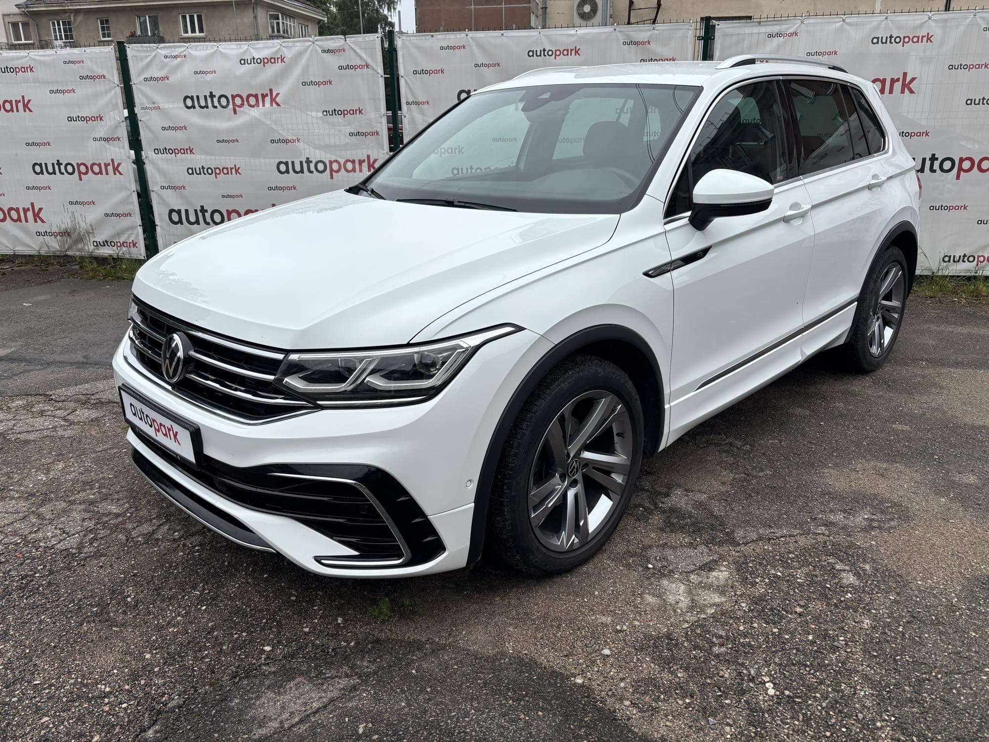 Volkswagen Tiguan — nuotrauka 1/16