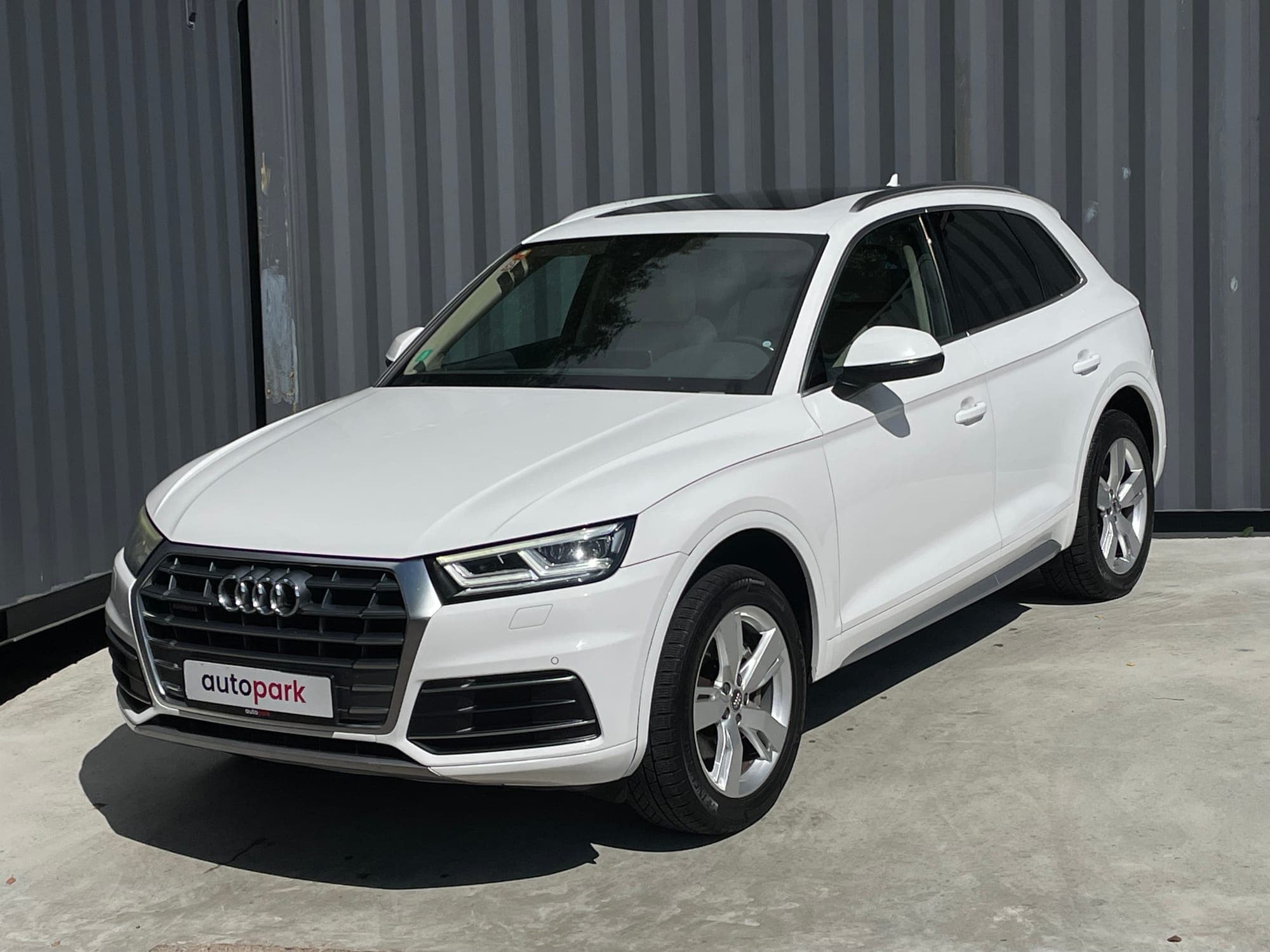 Audi Q5 — nuotrauka 1/24