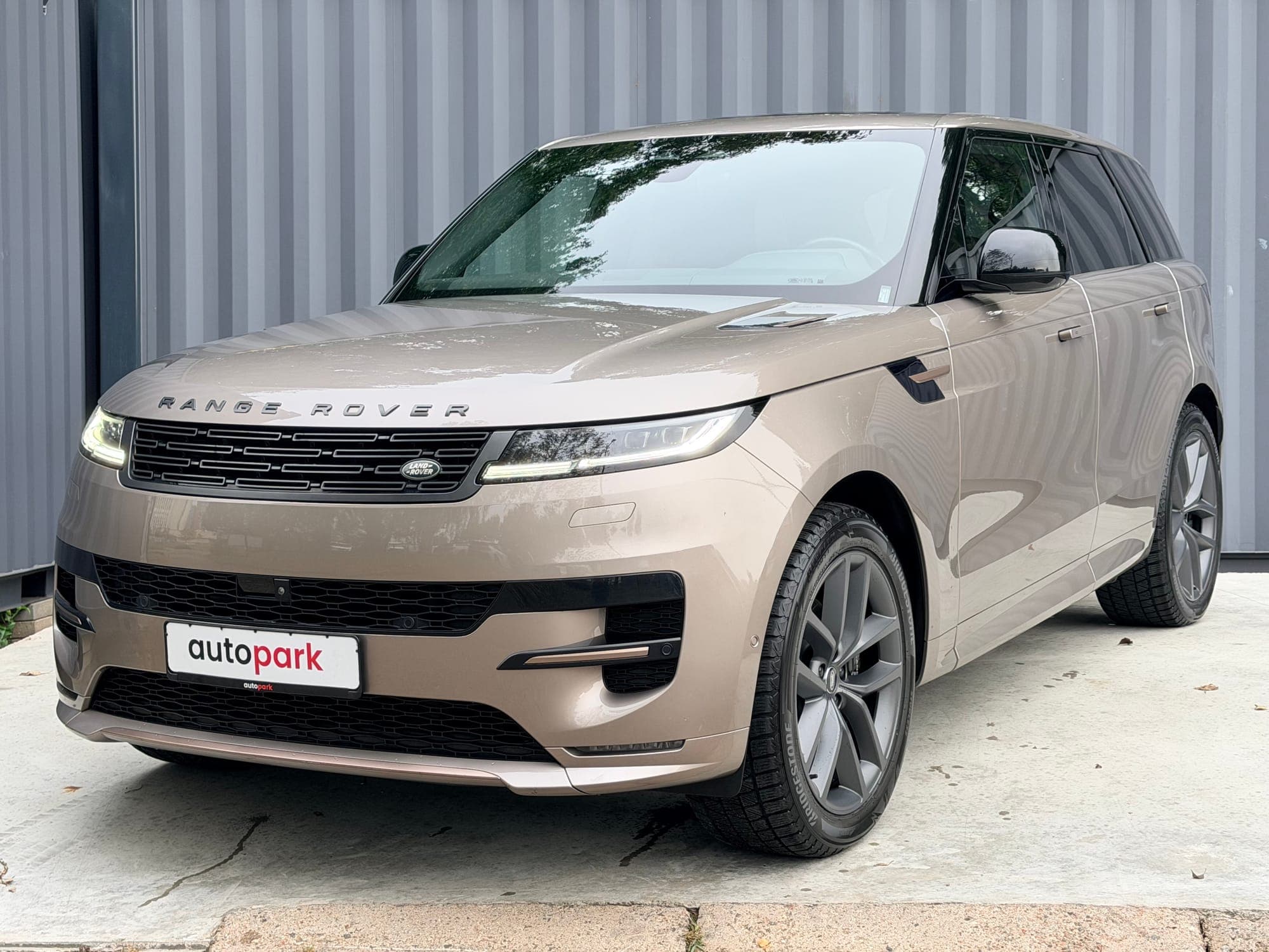 Land Rover Range Rover Sport — nuotrauka 1/28